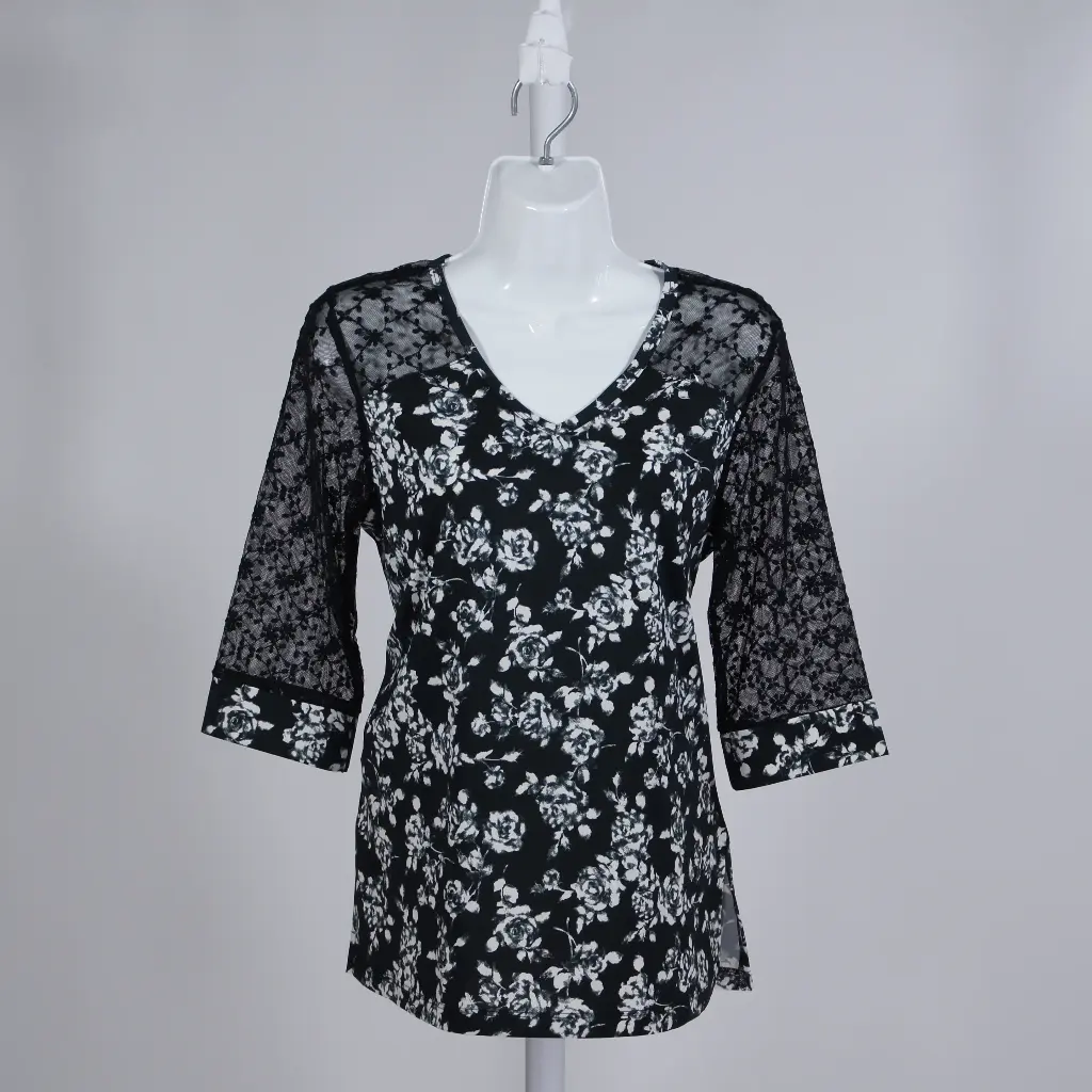 Blusa Toña Flores Negra